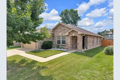 706 Cliffmere Drive, Arlington, TX 76002 - Photo 2