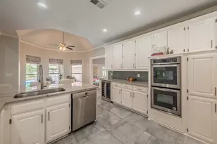 4313 Fannin Dr, Irving, TX 75038 - Photo 10