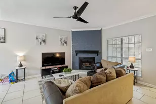9910 Royal Ln, Dallas, TX 75231 - Photo 6