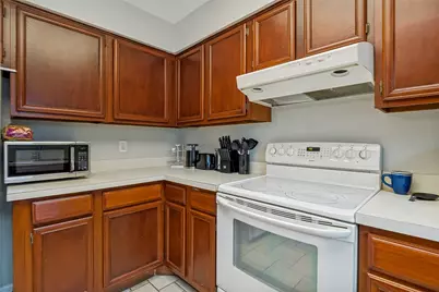 9910 Royal Lane #505, Dallas, TX 75231 - Photo 16