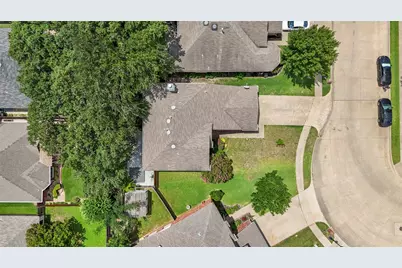 903 Summerbrook Drive, Euless, TX 76040 - Photo 30