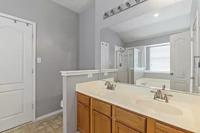 903 Summerbrook Drive, Euless, TX 76040 - Photo 20