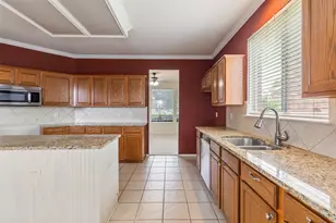 903 Summerbrook Dr, Euless, TX 76040 - Photo 10