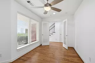 2335 Stutz Dr, Dallas, TX 75235 - Photo 4