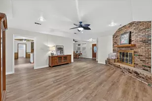 3800 Snow Creek Dr, Fort Worth, TX 76008 - Photo 6