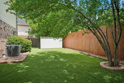 301 Stoneledge Drive, Irving, TX 75063 - Photo 24