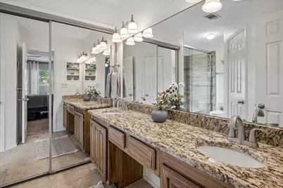 301 Stoneledge Drive, Irving, TX 75063 - Photo 16