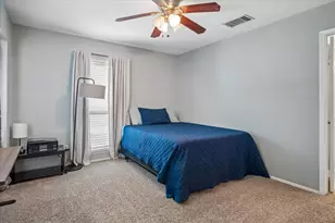 301 Stoneledge Dr, Irving, TX 75063 - Photo 18