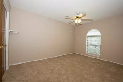 8704 Irongate Drive, North Richland Hills, TX 76182 - Photo 18