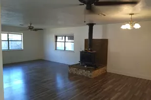 1401 21st St, Mineral Wells, TX 76067 - Photo 6
