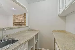 4801 Applewood Rd, Fort Worth, TX 76133 - Photo 6