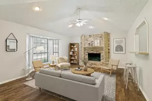 4801 Applewood Rd, Fort Worth, TX 76133 - Photo 4