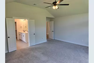 905 McAnear Street, Cleburne, TX 76033 - Photo 8
