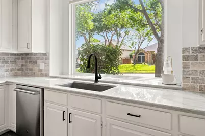 3201 Shady Glen Drive, Grapevine, TX 76051 - Photo 16