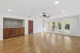 4400 Summercrest Ct, Fort Worth, TX 76109 - Photo 14