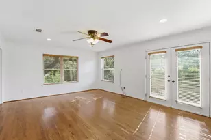 4400 Summercrest Ct, Fort Worth, TX 76109 - Photo 16