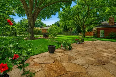 1402 Verano Drive, Dallas, TX 75218 - Photo 16