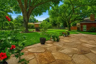 1402 Verano Dr, Dallas, TX 75218 - Photo 16