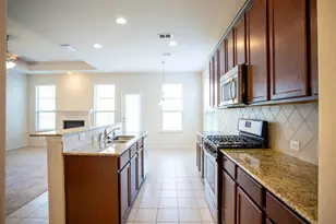 2601 N Sun Creek Dr, Little Elm, TX 75066 - Photo 4