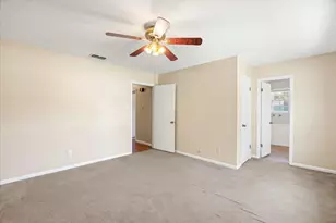2470 Phelps St, Stephenville, TX 76401 - Photo 10