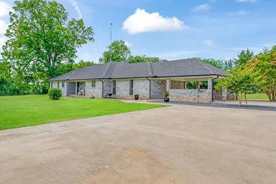 826 Georgetown Road, Pottsboro, TX 75076 - Photo 2