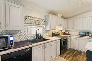 10900 Pikes Peak, Venus, TX 76084 - Photo 14