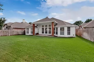 6303 Clear Pool Dr, Arlington, TX 76018 - Photo 30