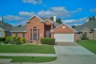 6303 Clear Pool Dr, Arlington, TX 76018 - Photo 4
