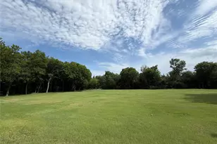 401 St Michaels Way, Rockwall, TX 75032 - Photo 2