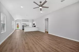 120 Greenbriar Dr, Princeton, TX 75071 - Photo 2