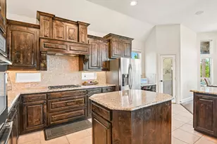 4664 Whispering Lake Dr, Frisco, TX 75036 - Photo 6