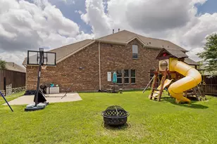 17614 Lily Ct, Dallas, TX 75252 - Photo 32