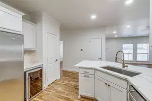 4210 Prescott, Dallas, TX 75219 - Photo 10