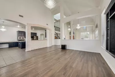 515 Suffolk Drive, Grand Prairie, TX 75052 - Photo 6