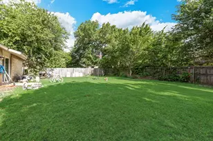1717 Glenview Ln, Arlington, TX 76014 - Photo 20