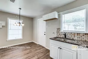 8623 Stonehurst St, Dallas, TX 75217 - Photo 12
