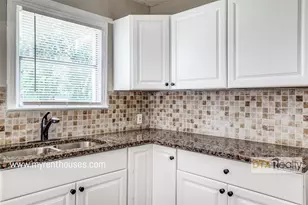 8623 Stonehurst St, Dallas, TX 75217 - Photo 20