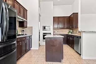 3117 Irvine Dr, Carrollton, TX 75007 - Photo 4
