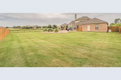 1424 Bassett Hound Drive, Fort Worth, TX 76052 - Photo 36