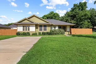 411 N Mirick Ave, Denison, TX 75020 - Photo 1
