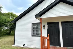 813 Kingdom Cir, Waxahachie, TX 75165 - Photo 2