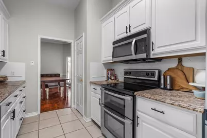 115 S Blue Bonnet Circle, Justin, TX 76247 - Photo 12