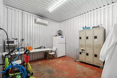 324 E Highway 6, Iredell, TX 76649 - Photo 12