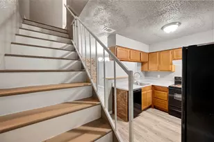9459 Olde Village Ct, Dallas, TX 75227 - Photo 8