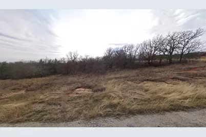 500 Bluffs Avenue, Bowie, TX 76230 - Photo 2