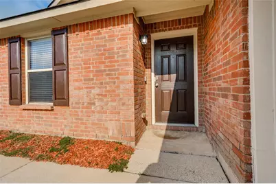 1339 4th Street, Grand Prairie, TX 75051 - Photo 2