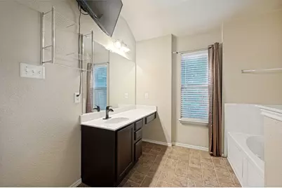 1339 4th Street, Grand Prairie, TX 75051 - Photo 16