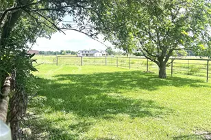 4024 County Rd 415, Alvarado, TX 76009 - Photo 20