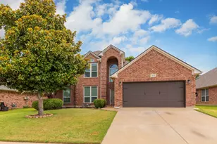 12612 Excelsior Ln, Fort Worth, TX 76244 - Photo 2