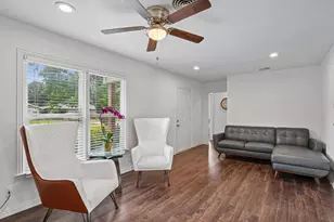 517 Norwood Dr, Hurst, TX 76053 - Photo 8